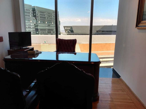 Imagen 3 de 12 de Torre De Consultorios Remodelada, Con Hermosa Vista