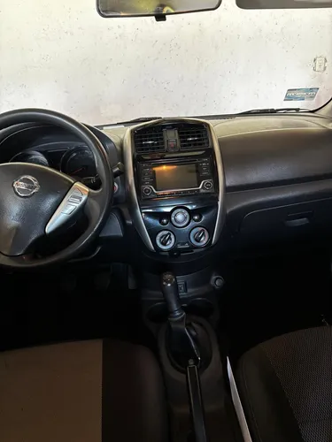 Nissan Versa 1.6 Advance Mt