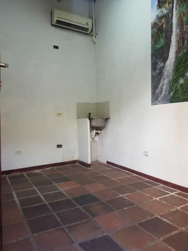 Imagen 3 de 6 de Local En Venta Cc Guire La Asuncion