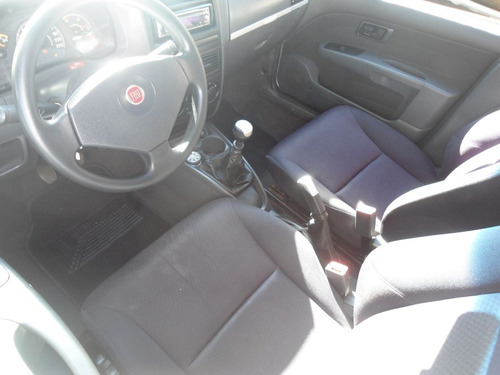 Fiat Palio 1.0 4P ELX FLEX ATTRACTIVE
