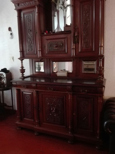 Mueble Estilo Antiguo,con Marmol Negro,espejos Biscelados.