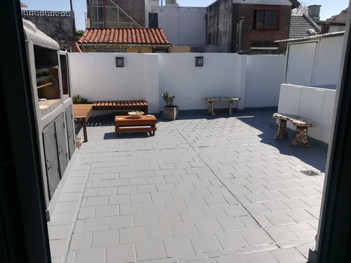 Imagen 2 de 14 de Retasado!! Ph 4 Ambientes + Quincho + Terraza Con Parrilla