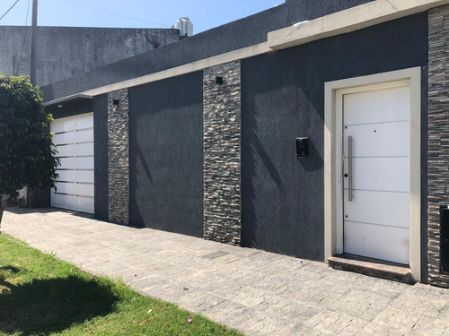 Imagen 1 de 19 de Casa En Venta En La Plata Calle 123 E/ 81 Y 81 Bis - Dacal Bienes Raices