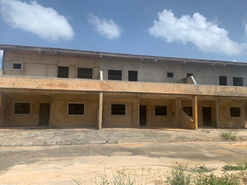 Imagen 5 de 6 de Town House En Maturin