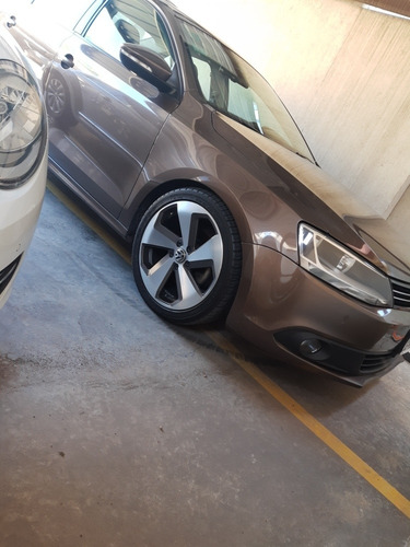 Volkswagen Vento 2.5 Luxury 170cv Tiptronic 2011