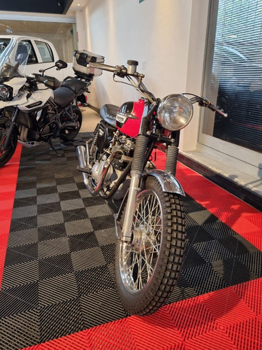Imagen 2 de 7 de Triumph Bonneville 750 Hilton Motors Co