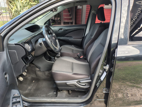 Toyota Etios 1.5 XLS 6MT 5P