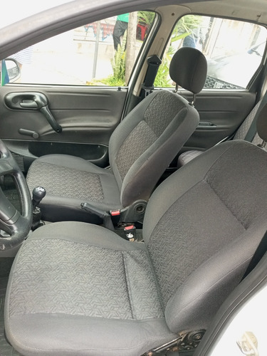 Chevrolet Corsa Sedan 1.6 Classic 4p