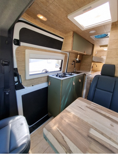 Imagen 13 de 25 de Motorhome 0km, Mercedes Benz Sprinter 516 4325