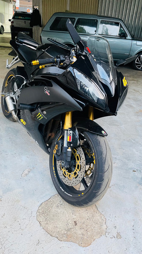 Yamaha R6