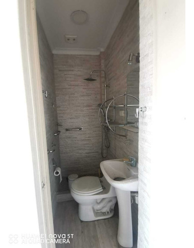 Se Vende Casa En Ñuñoa De 210m2,4d,3b,2e (101315)