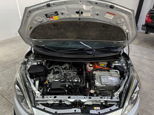 Honda Civic 1.8 Ex Sedan L4 . At