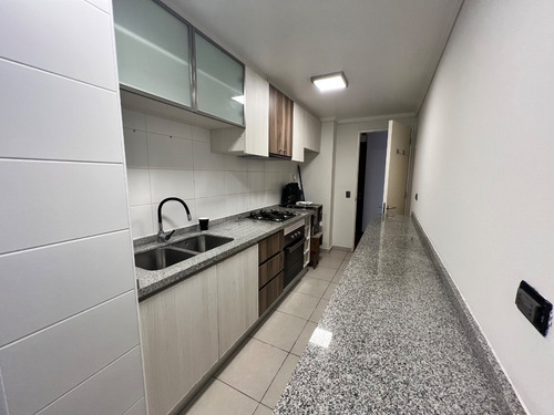 Vendo Amplio Depto En Primer Piso