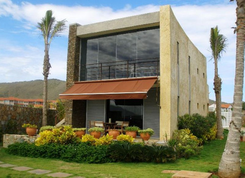 Imponente Casa Moderna Isla De Margarita