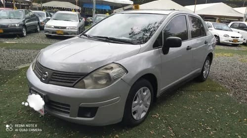 Nissan Tiida 1.8