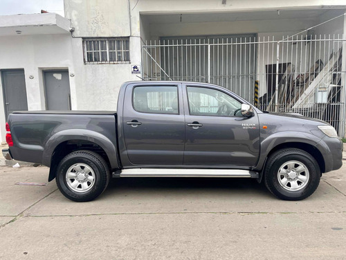 Imagen 8 de 13 de Toyota Hilux 3.0 Cd Sr 171cv 4x2 - B3 2015