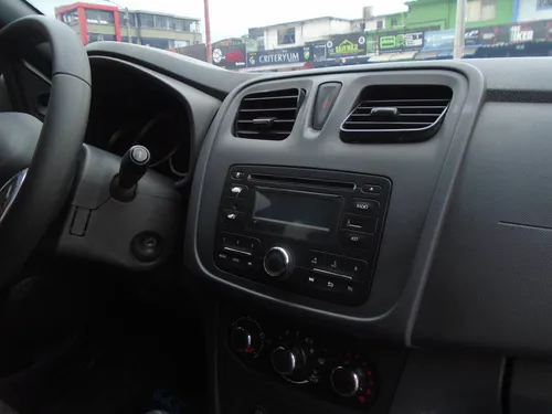 Renault Logan 1.6 Dynamique