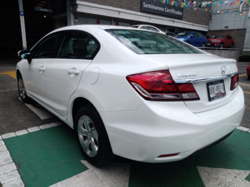 Imagen 5 de 15 de Honda Civic 2014 1.8 Lx Sedan Mt
