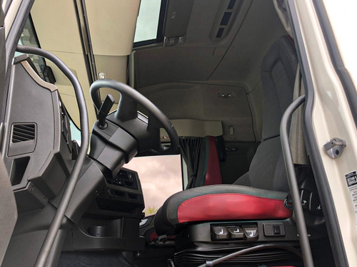 Imagem 6 de 15 de Volvo Fh 460 2018 6x2 - I-shift - No Cavalo=fmx,fm,vm,vw,mb