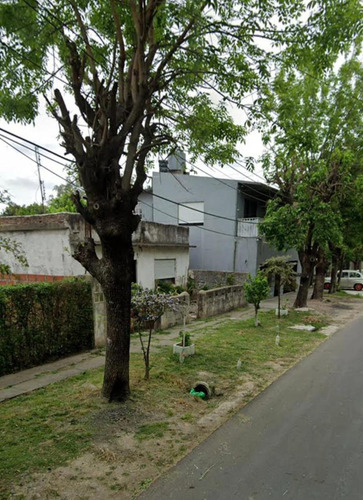 Casa Venta 2 Dormitorios 1 Baño 1 Patio 1 Galpon 220 Mts2 Totales - Berazategui