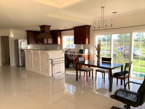 Venta Y Alquiler Casa En Viñedos De La Tahona