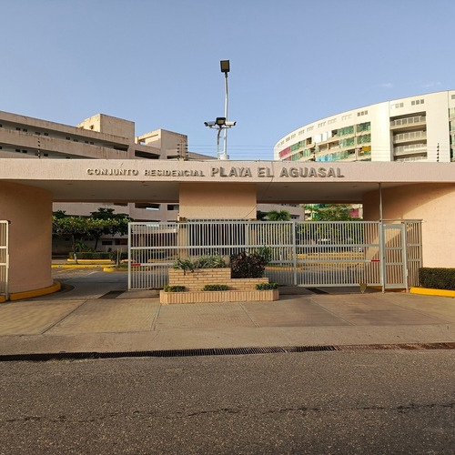 Vendo Apartamento Playa El Agua Sal 1, Higuerote. Brión Miranda. Negociable.