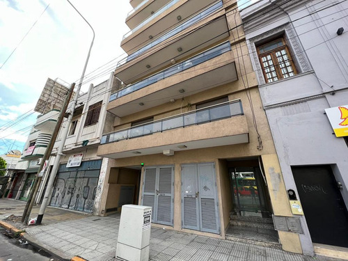 Avenida Mitre 1660, Avellaneda ¡dos Ambientes Amplio Al Frente!