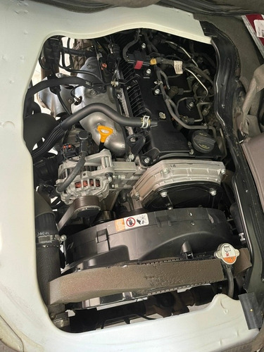 Imagem 15 de 15 de Hyundai Hr 2017 2.5 Hd Cab. Curta S/ Carroceria Tci 2p