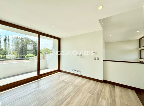 Espectacular Casa Moderna 6 Dorm., Sector Algarrobal