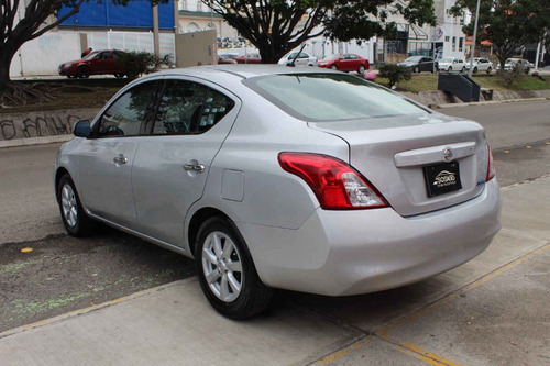 Imagen 3 de 15 de Nissan Versa 2014 4p Advance L4/1.6 Aut
