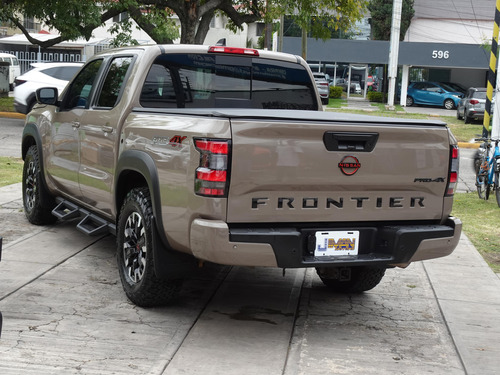 Nissan Frontier 3.8 V6 Pro-4X 4Wd Mt