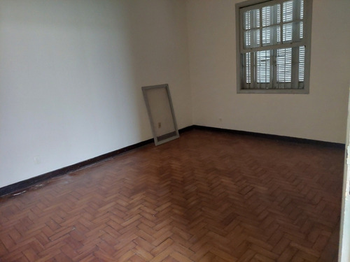 Casa Com Terreno 500 M² - Com 02 Casas - Aceita Permuta Parcial - Vila Ré