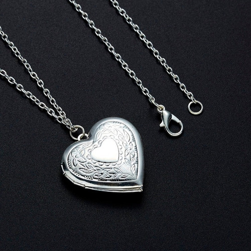 Collar Relicario Corazón Repujado Portaretrato Plateado