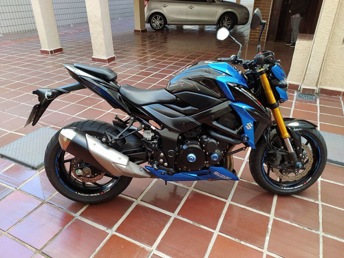 Imagem 4 de 9 de Suzuki Gsx S 750