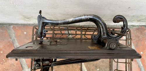 Antigua Máquina De Coser Coleccionable Grover & Baker (Usado)