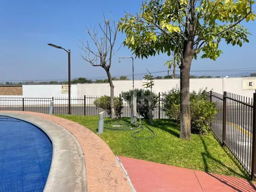 Casa En Fraccionamiento En Venta, Real De Santa Fe, Xochitepec, Morelos.