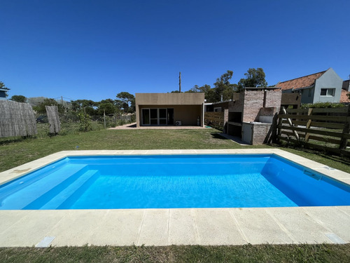 Casa En Alquiler Por Temporada De 3 Dormitorios En La Barra (ref: Bpv-9447)