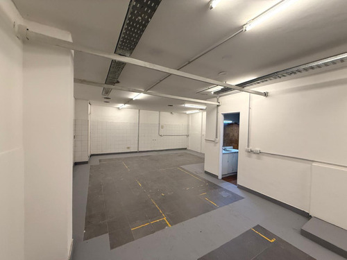 Oficina En Venta En Balvanera - Edificio Comercial Apto Credito, Apto Varios Rubros.