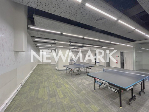 Excelente Local Comercial En Arriendo En Las Condes
