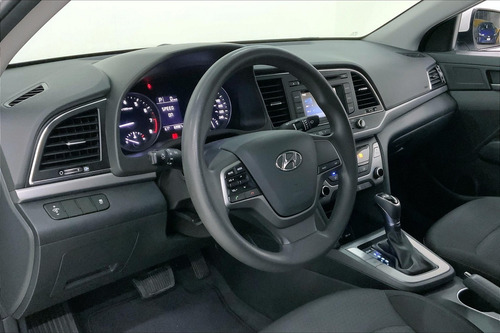 Imagen 14 de 25 de Hyundai Elantra Sedan 4 Pts Gls 20l Ta A/ac Ra-15