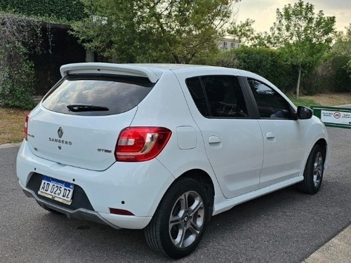 Imagen 3 de 15 de Renault Sandero 1.6 Gt Line 105cv