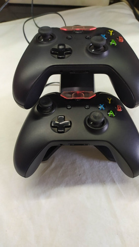 Cargador Xbox One Con Baterías Y Tapas Solo Lo Mencionado 