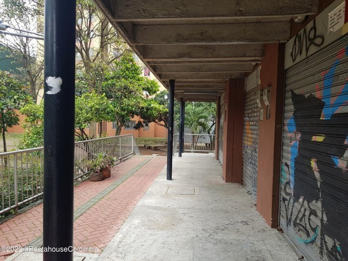 Imagen 3 de 11 de Vendo Comercial En Prado Centro C.m 22-2412