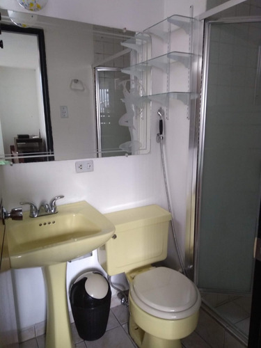 Imagen 8 de 9 de Alquiló Habitación Amoblada Para Una Persona Joven Y/o Estudiante