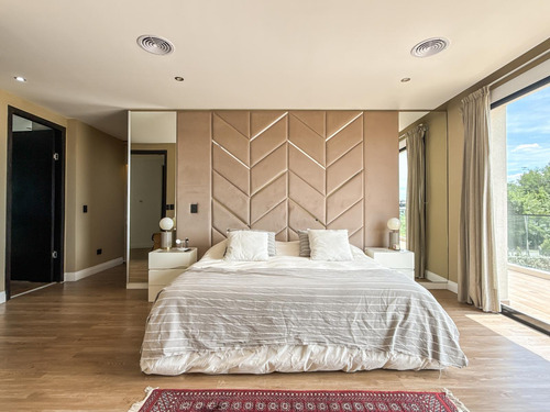 Casa En Venta Al Río 7 Amb. Minicine El Yacht Nordelta Tigre