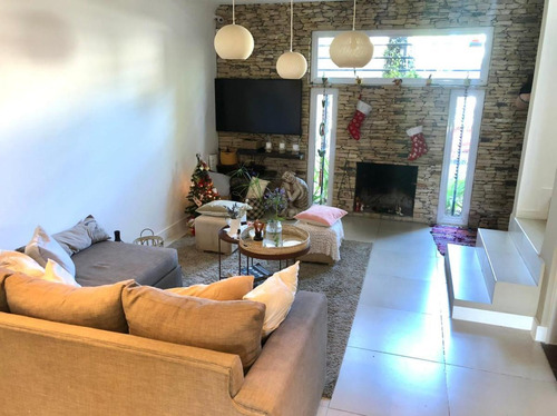 Imagen 3 de 15 de Casa - Barrio Parque Leloir