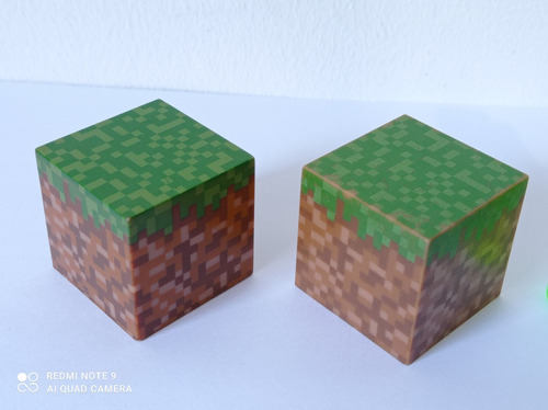 Figuras 2 Cubos Pasto Minecraft Grass Cubes