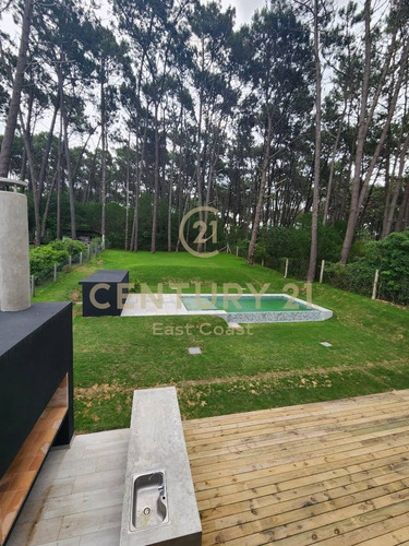 Ultima Casa Disponible A Estrenar En Barrio Cerrado Exclusivo. Zona Colegios