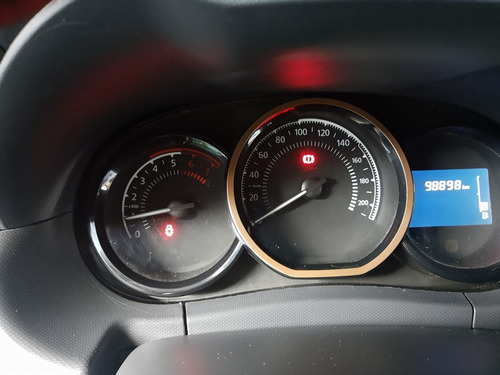Imagem 9 de 11 de Renault Duster 1.6 16v 4p Flex Dynamique