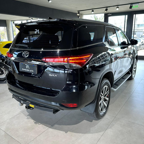 Toyota SW4 2.8 Srx 177cv 4x4 7as At